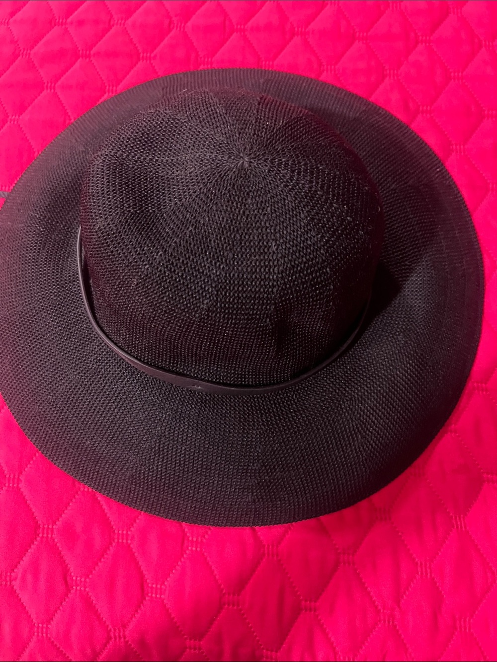 Women's Black Wide-Brim Straw Sun Hat with Slim Band